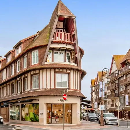 Large And Elegant Studio In Centre 2 Min To The Casino - Welkeys Lägenhet *